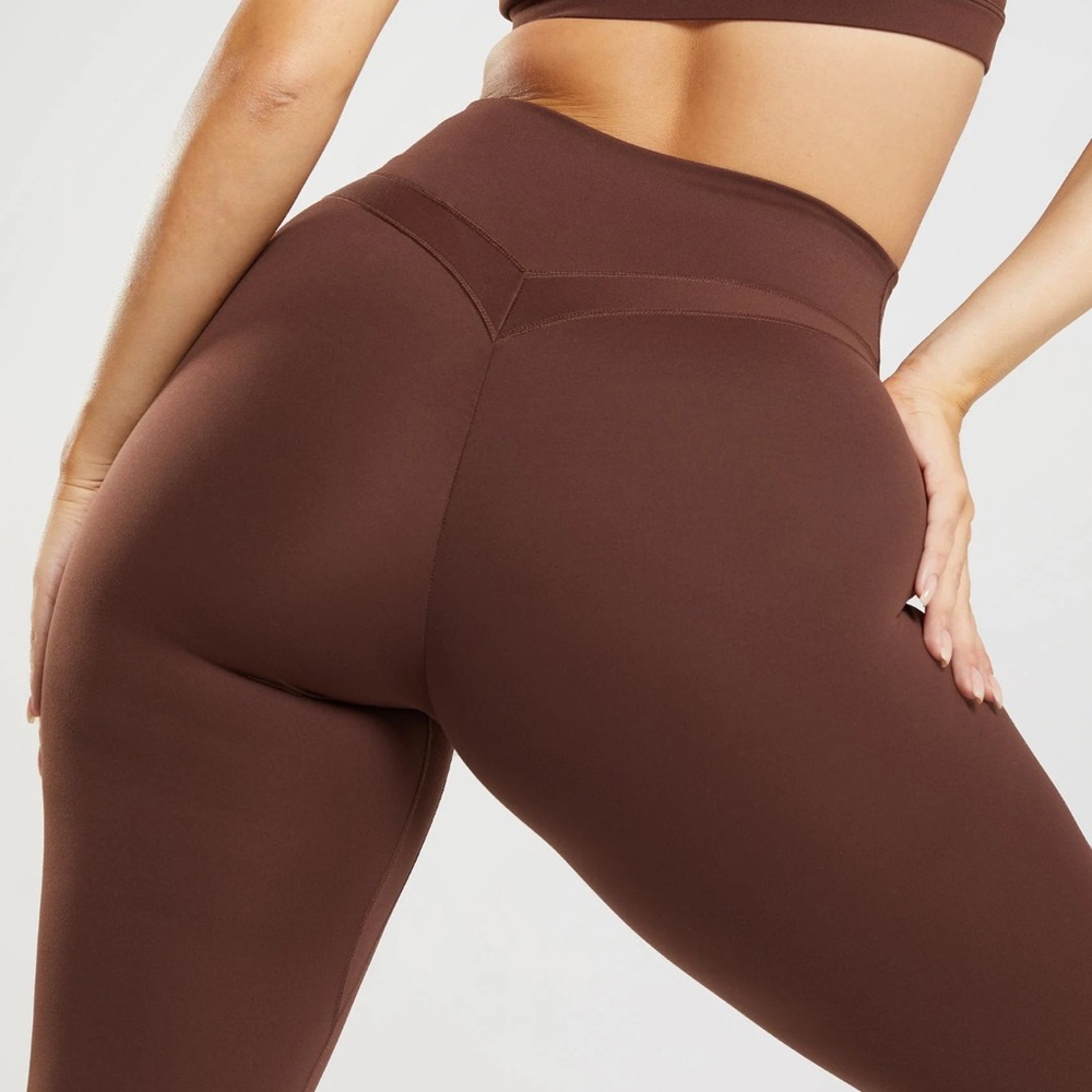 Gymshark Chocolate High-Rise Leggings - Picture 3 of 7